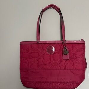 Coach signature quilted stitch pink tote bag